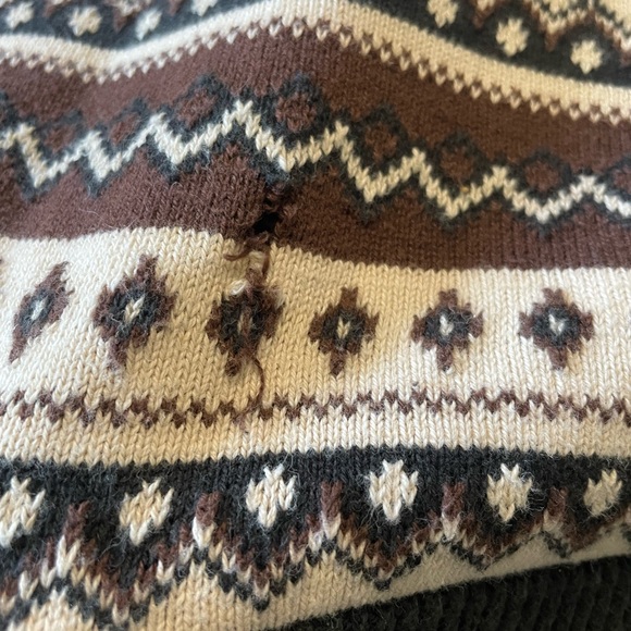 A Sweater Tale Medium Women’s Pullover Mock Neck Sweater - Picture 5 of 5